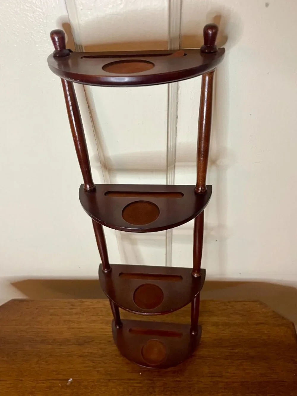 VTG Wall-Hanging Wooden Decorative Shelf by The Bombay Company 1992 18.5